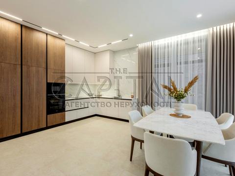 будинок за адресою Квітнева вул.