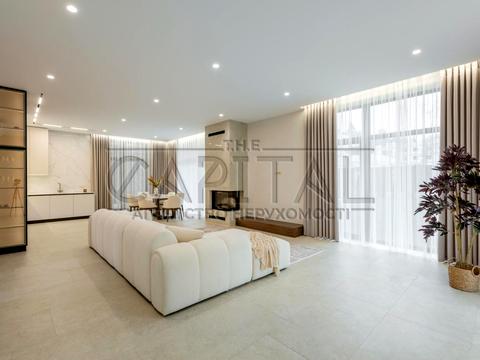 будинок за адресою Квітнева вул.