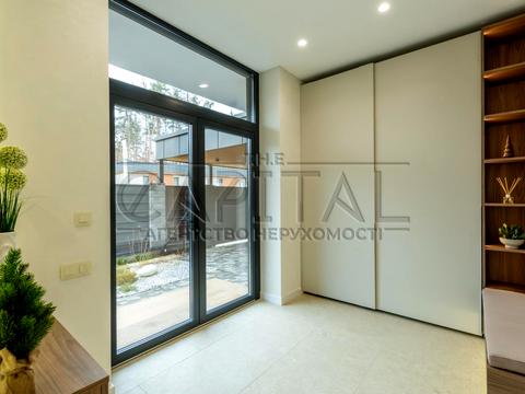 будинок за адресою Квітнева вул.