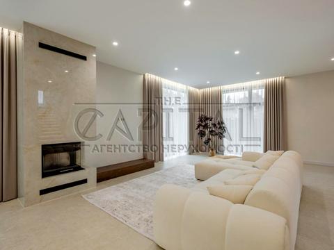 будинок за адресою Квітнева вул.