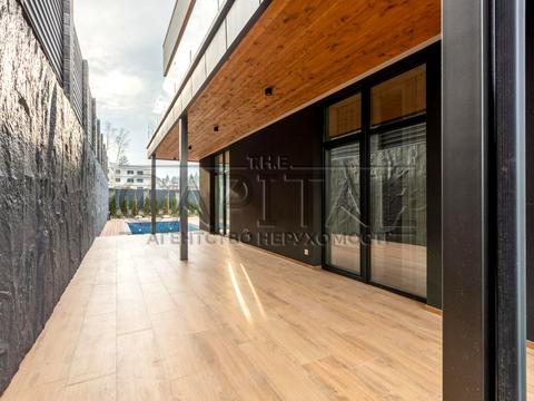 будинок за адресою Квітнева вул.