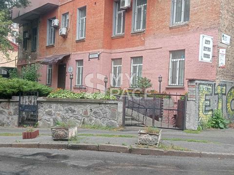 комерційна за адресою Кудрявська вул., 3/5