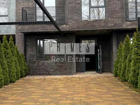 будинок за адресою Радісна