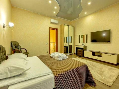 комерційна за адресою приозерна 15, 1