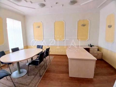 комерційна за адресою Київ, Івана Мазепи вул. (Січневого Повстання), 10