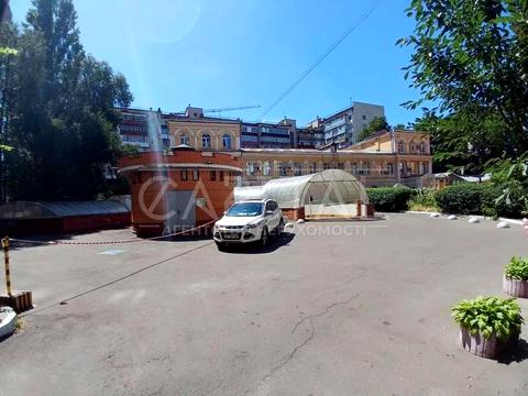 комерційна за адресою Київ, Івана Мазепи вул. (Січневого Повстання), 10