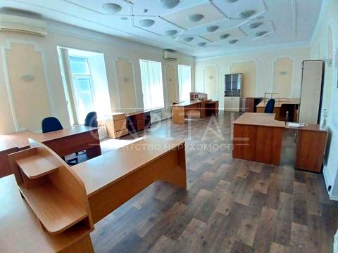 комерційна за адресою Київ, Івана Мазепи вул. (Січневого Повстання), 10