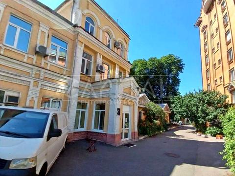 комерційна за адресою Київ, Івана Мазепи вул. (Січневого Повстання), 10