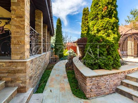 будинок за адресою Валерія Лобановського вул.