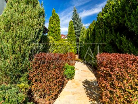 будинок за адресою Валерія Лобановського вул.