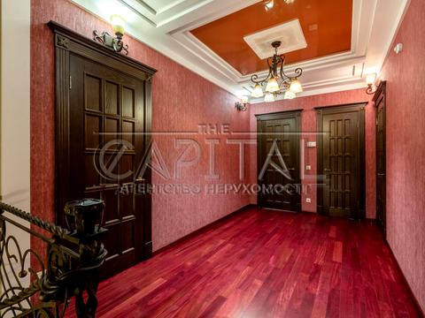 будинок за адресою Валерія Лобановського вул.