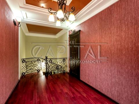 будинок за адресою Валерія Лобановського вул.