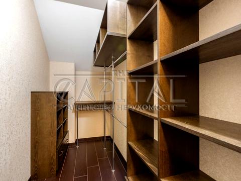 будинок за адресою Валерія Лобановського вул.