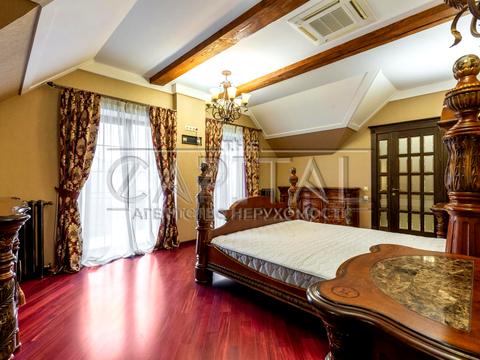 будинок за адресою Валерія Лобановського вул.