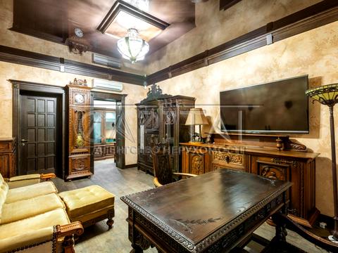 будинок за адресою Валерія Лобановського вул.