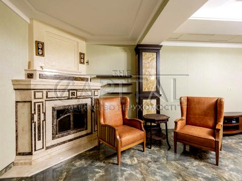 будинок за адресою Валерія Лобановського вул.