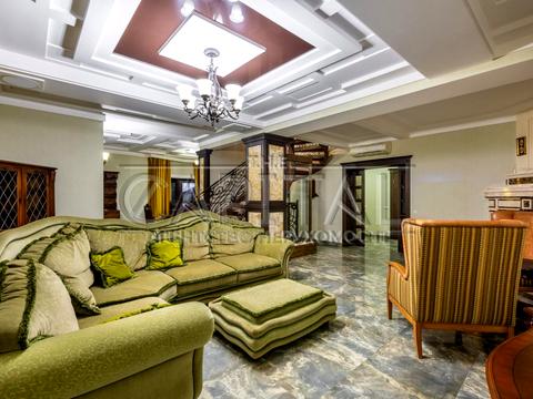 будинок за адресою Валерія Лобановського вул.