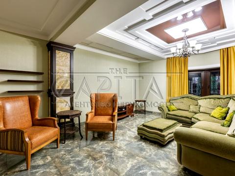 будинок за адресою Валерія Лобановського вул.