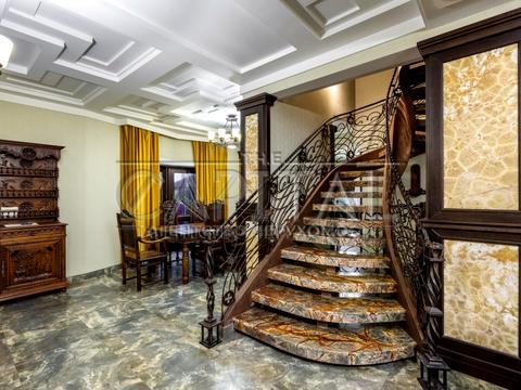 будинок за адресою Валерія Лобановського вул.