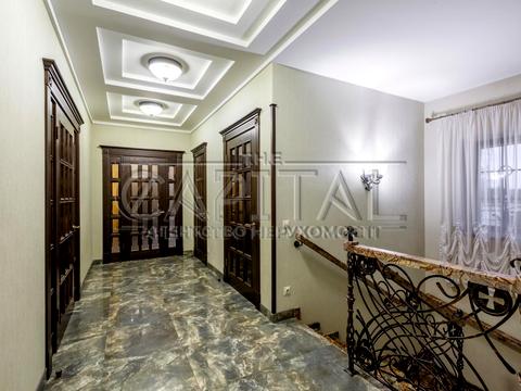 будинок за адресою Валерія Лобановського вул.