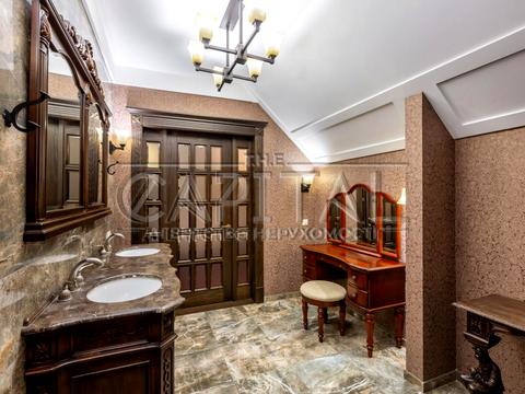 будинок за адресою Валерія Лобановського вул.