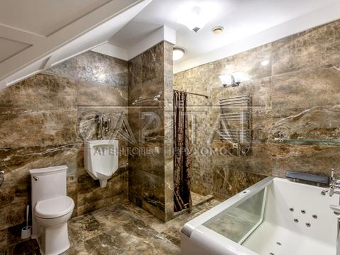 будинок за адресою Валерія Лобановського вул.