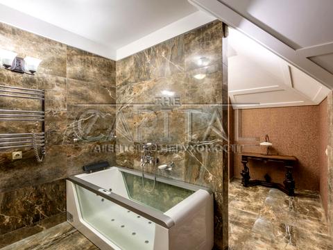 будинок за адресою Валерія Лобановського вул.