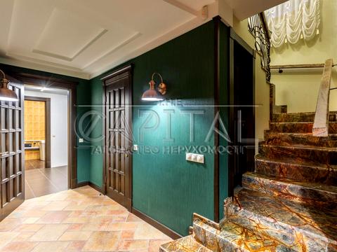 будинок за адресою Валерія Лобановського вул.