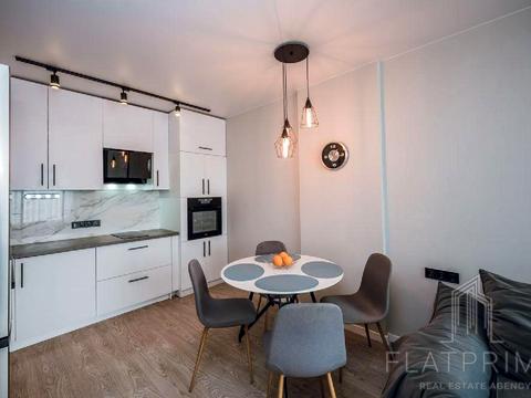 квартира за адресою Любомира Гузара просп. (Космонавта Комарова), 15