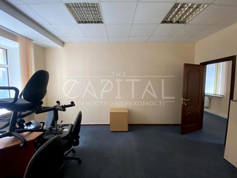 комерційна за адресою Ігорівська вул., 5