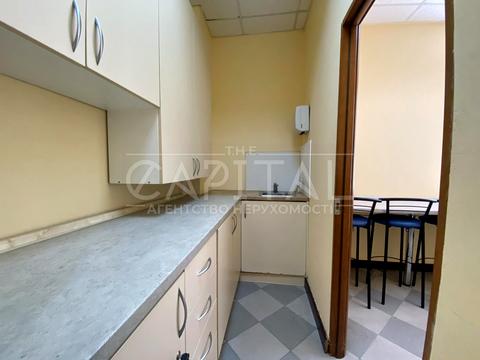 комерційна за адресою Ігорівська вул., 5