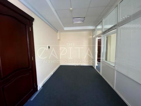 комерційна за адресою Ігорівська вул., 5