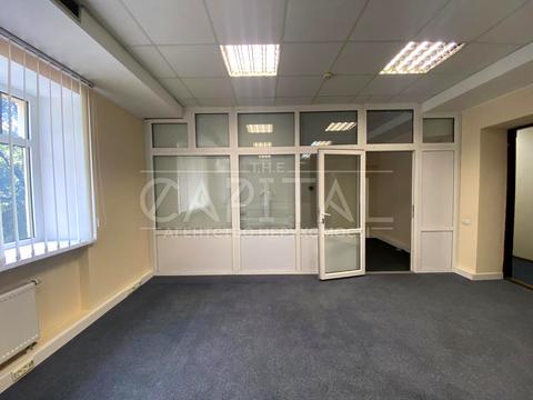 комерційна за адресою Ігорівська вул., 5