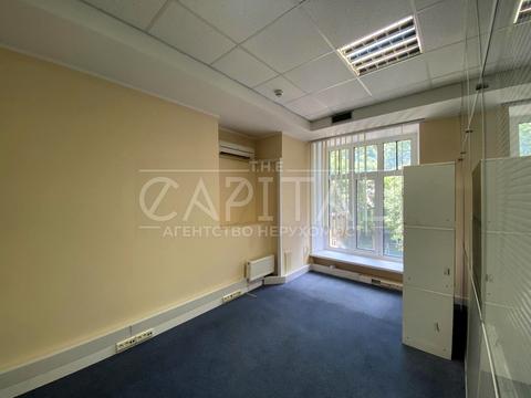 комерційна за адресою Ігорівська вул., 5