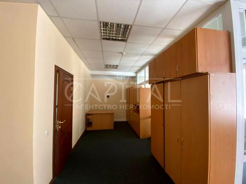 комерційна за адресою Ігорівська вул., 5