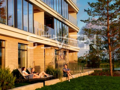 комерційна за адресою Паркова вул., 15