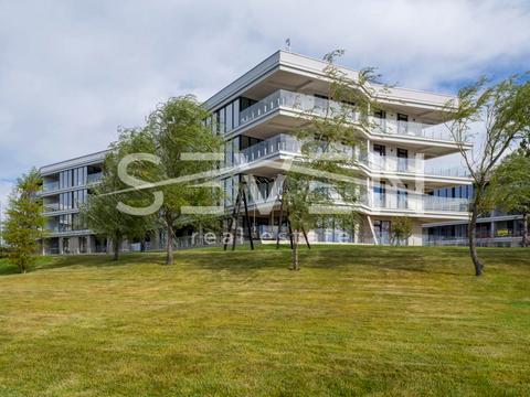 комерційна за адресою Паркова вул., 15