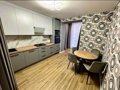 квартира по адресу Володимирська ул., 1