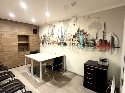комерційна за адресою Саксаганського вул., 45