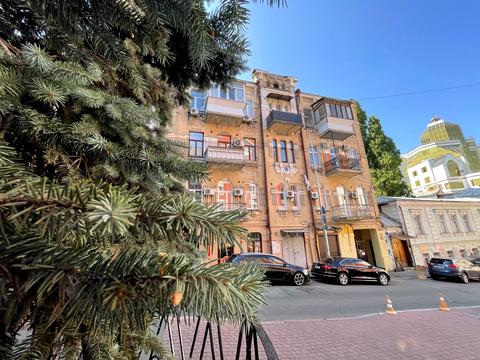 квартира за адресою Малопідвальна вул., 4