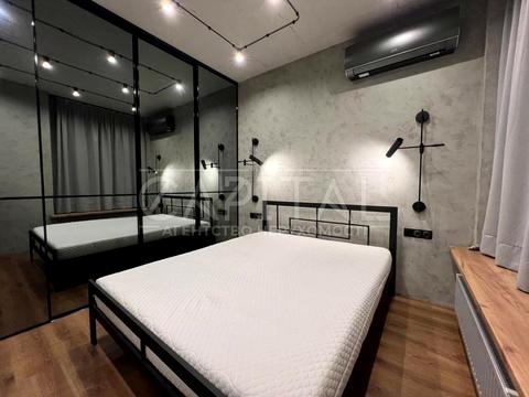 квартира за адресою Зарічна вул., 4