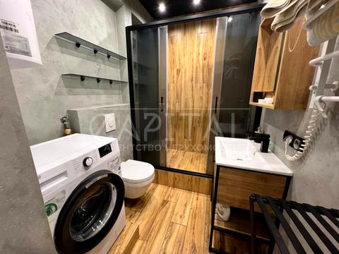 квартира за адресою Зарічна вул., 4