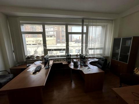 комерційна за адресою Кудрявський узвіз, 3-Б