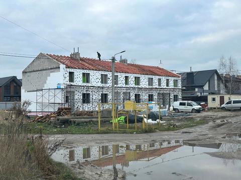 будинок за адресою Молодіжна вул.