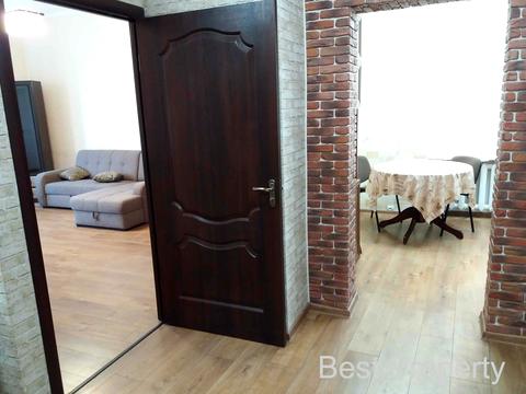 квартира за адресою Київ, Митрофана Довнар-Запольського вул., 4