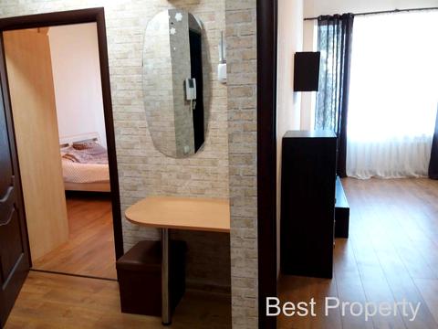 квартира за адресою Київ, Митрофана Довнар-Запольського вул., 4