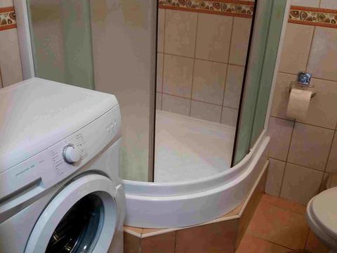 квартира за адресою Київ, Митрофана Довнар-Запольського вул., 4