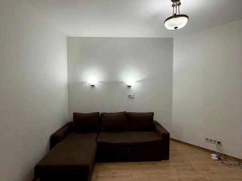 квартира за адресою Берестейської унії пл. (Липнева), 2