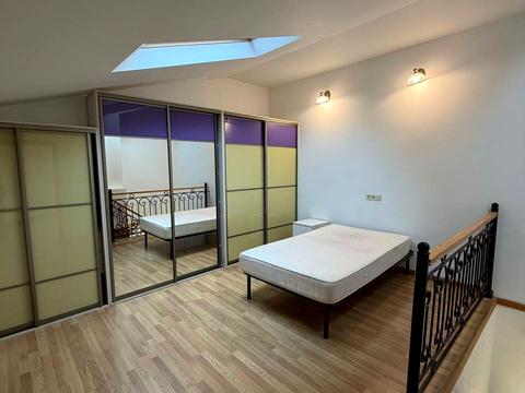 квартира за адресою Берестейської унії пл. (Липнева), 2