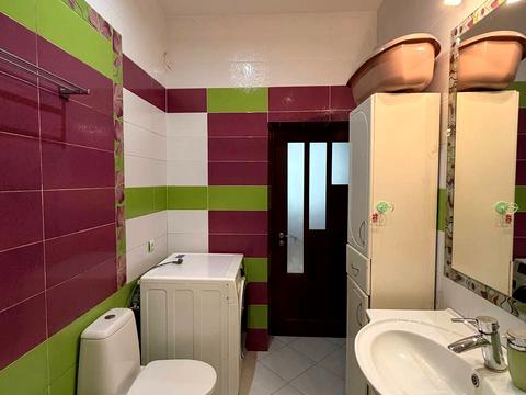 квартира за адресою Берестейської унії пл. (Липнева), 2